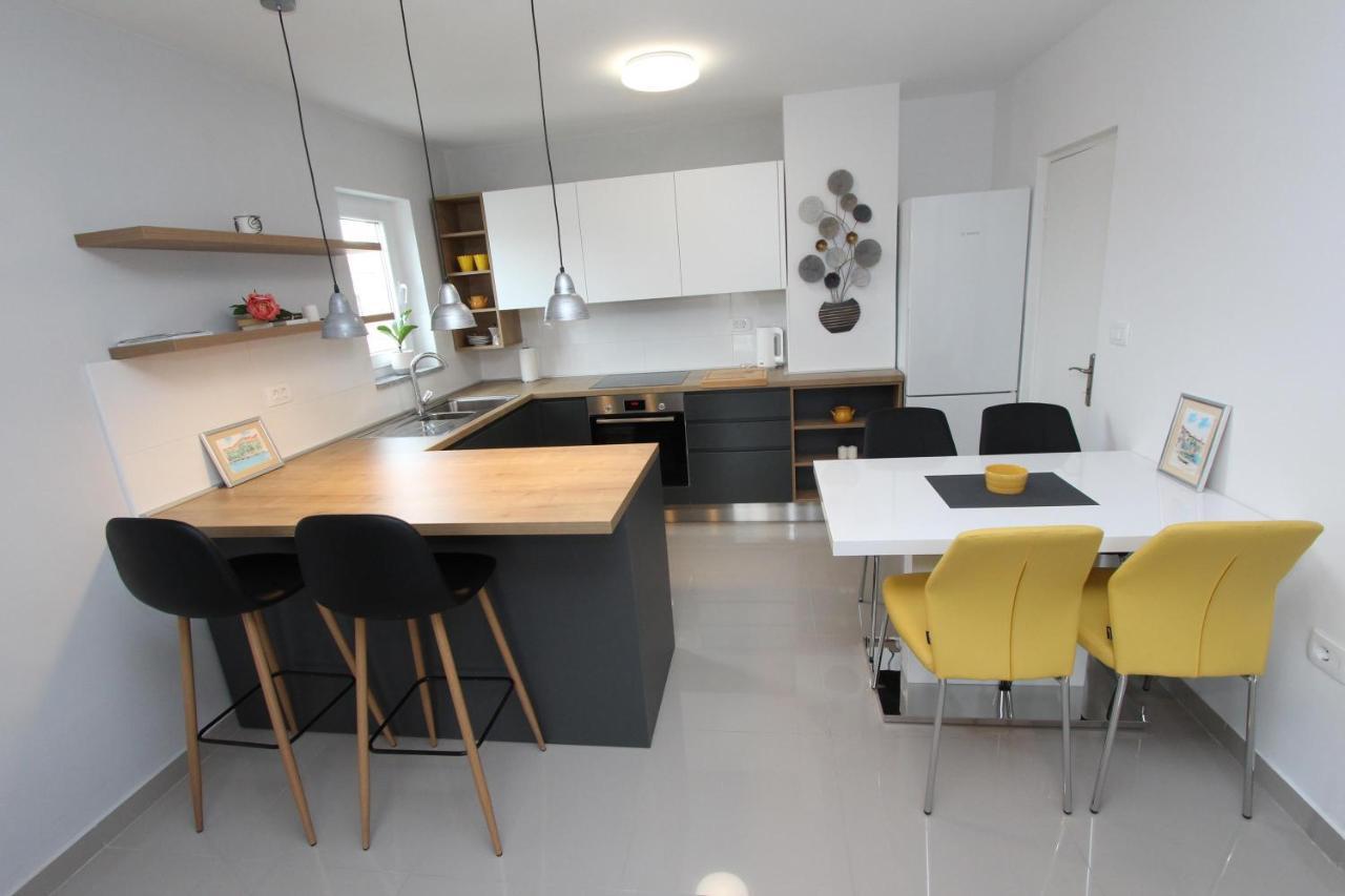 Apartment Sorriso 2 Ровінь Екстер'єр фото